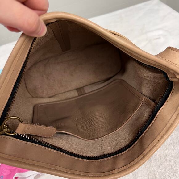 Coach vintage bleecker Legacy Tan Leather  Crossbody Bag Purse 0171 020 - Picture 5 of 11